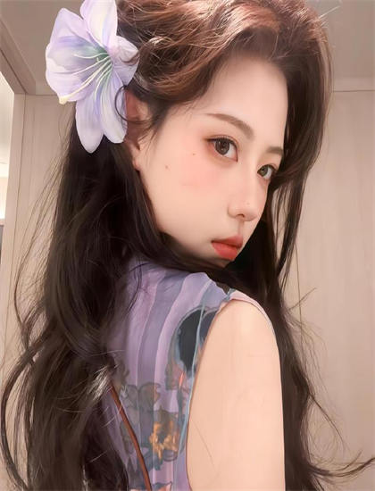 戚薇男人装_黄家驹葬礼视频高清_AV亚洲精品一区二区